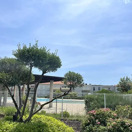 Apartman Studio With Swimming Pool Next To The Beach